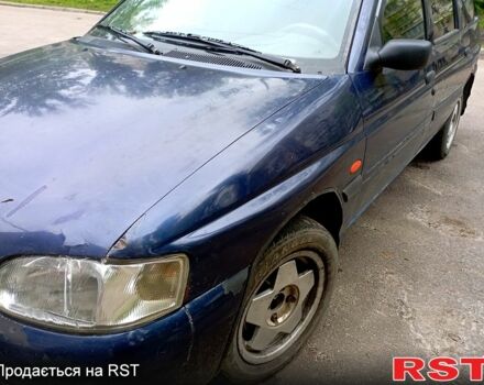 Синій Форд Ескорт, об'ємом двигуна 1.4 л та пробігом 300 тис. км за 1150 $, фото 1 на Automoto.ua