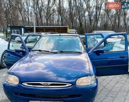 Синій Форд Ескорт, об'ємом двигуна 1.6 л та пробігом 220 тис. км за 1300 $, фото 1 на Automoto.ua