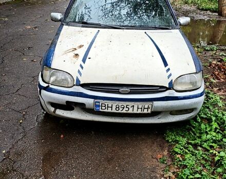 Синий Форд Эскорт, объемом двигателя 1.6 л и пробегом 0 тыс. км за 370 $, фото 1 на Automoto.ua