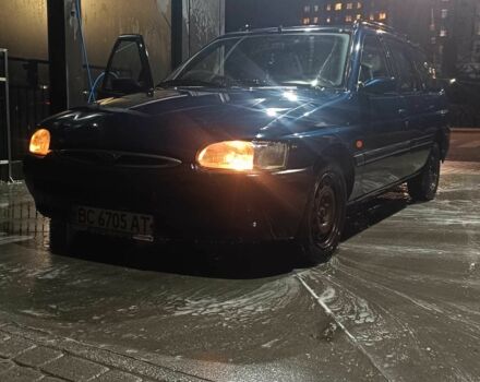 Синий Форд Эскорт, объемом двигателя 1.6 л и пробегом 1000 тыс. км за 800 $, фото 1 на Automoto.ua