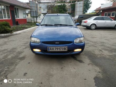Форд Ескорт 1997 у Мерефа на Automoto.ua Синій Форд Ескорт, об'ємом двигуна 1.8 л та пробігом 200 тис. км за 1700 $, фото 1 на Automoto.ua