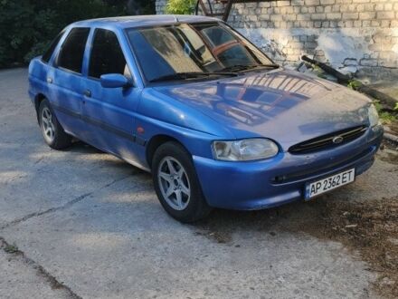 Синій Форд Ескорт, об'ємом двигуна 0 л та пробігом 300 тис. км за 1600 $, фото 1 на Automoto.ua