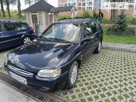 Форд Эскорт 1998 в Тернополе на Automoto.ua Синий Форд Эскорт, объемом двигателя 1.8 л и пробегом 270 тыс. км за 2000 $, фото 1 на Automoto.ua