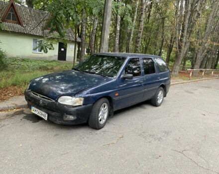 Синій Форд Ескорт, об'ємом двигуна 1.3 л та пробігом 300 тис. км за 999 $, фото 1 на Automoto.ua