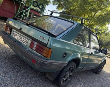 Зеленый Форд Эскорт, объемом двигателя 1.6 л и пробегом 100 тыс. км за 594 $, фото 3 на Automoto.ua