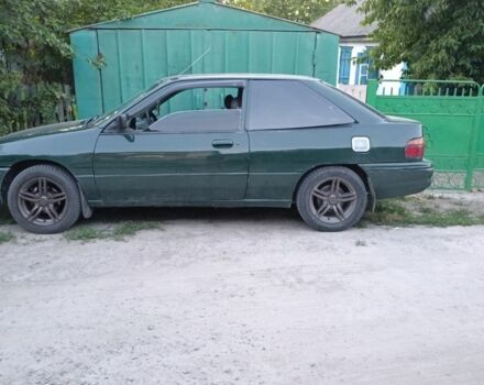 Зеленый Форд Эскорт, объемом двигателя 2 л и пробегом 150 тыс. км за 895 $, фото 4 на Automoto.ua