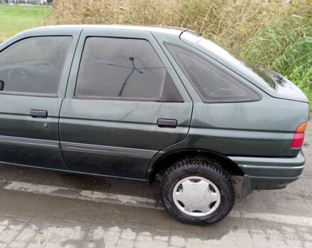 Зеленый Форд Эскорт, объемом двигателя 0 л и пробегом 1 тыс. км за 1100 $, фото 2 на Automoto.ua