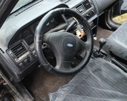 Зеленый Форд Эскорт, объемом двигателя 0 л и пробегом 999 тыс. км за 378 $, фото 17 на Automoto.ua