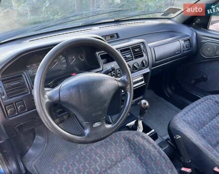 Зелений Форд Ескорт, об'ємом двигуна 1.4 л та пробігом 740 тис. км за 1700 $, фото 3 на Automoto.ua