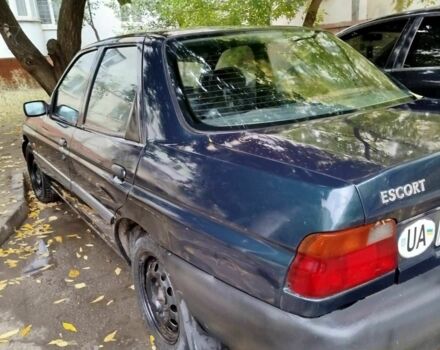 Зеленый Форд Эскорт, объемом двигателя 1.8 л и пробегом 3 тыс. км за 1900 $, фото 6 на Automoto.ua