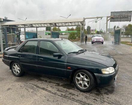 Зеленый Форд Эскорт, объемом двигателя 1.8 л и пробегом 340 тыс. км за 1000 $, фото 4 на Automoto.ua