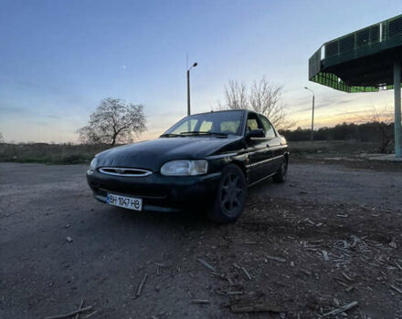 Зелений Форд Ескорт, об'ємом двигуна 1.8 л та пробігом 238 тис. км за 1600 $, фото 1 на Automoto.ua