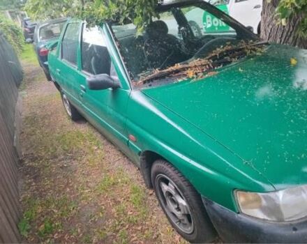 Зелений Форд Ескорт, об'ємом двигуна 1.6 л та пробігом 3 тис. км за 606 $, фото 2 на Automoto.ua