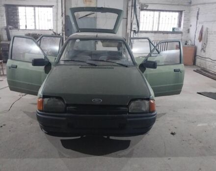 Зелений Форд Ескорт, об'ємом двигуна 1.6 л та пробігом 1 тис. км за 700 $, фото 1 на Automoto.ua