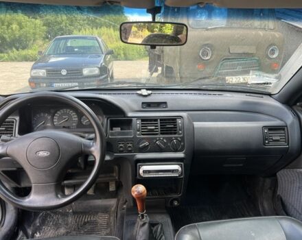 Зеленый Форд Эскорт, объемом двигателя 1.8 л и пробегом 2 тыс. км за 900 $, фото 4 на Automoto.ua