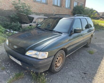 Зеленый Форд Эскорт, объемом двигателя 1.8 л и пробегом 2 тыс. км за 900 $, фото 1 на Automoto.ua