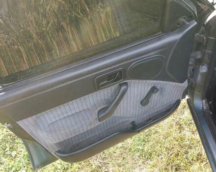 Зеленый Форд Эскорт, объемом двигателя 1.8 л и пробегом 436 тыс. км за 1999 $, фото 18 на Automoto.ua