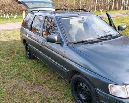 Зеленый Форд Эскорт, объемом двигателя 1.8 л и пробегом 436 тыс. км за 1999 $, фото 24 на Automoto.ua