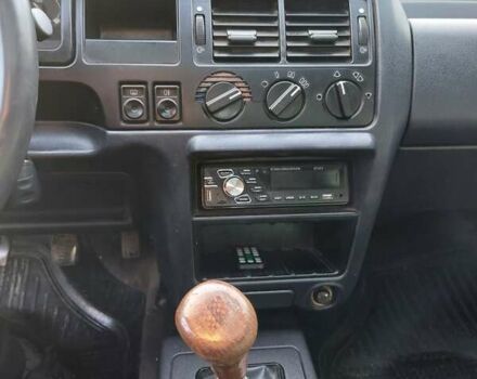 Зеленый Форд Эскорт, объемом двигателя 1.8 л и пробегом 436 тыс. км за 1999 $, фото 11 на Automoto.ua