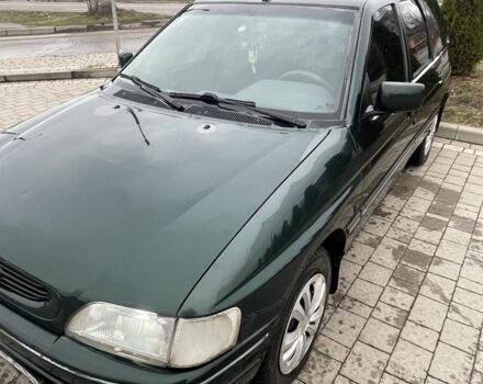 Зеленый Форд Эскорт, объемом двигателя 1.6 л и пробегом 321 тыс. км за 1211 $, фото 1 на Automoto.ua