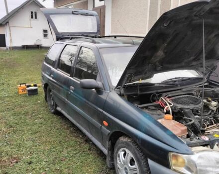 Зеленый Форд Эскорт, объемом двигателя 1.3 л и пробегом 3 тыс. км за 500 $, фото 4 на Automoto.ua