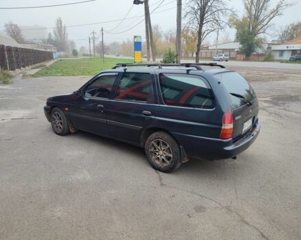 Зеленый Форд Эскорт, объемом двигателя 1.6 л и пробегом 220 тыс. км за 1100 $, фото 4 на Automoto.ua