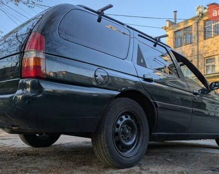 Зеленый Форд Эскорт, объемом двигателя 1.6 л и пробегом 217 тыс. км за 2000 $, фото 7 на Automoto.ua