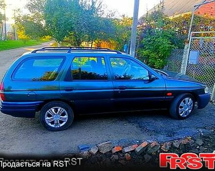 Зеленый Форд Эскорт, объемом двигателя 18 л и пробегом 0 тыс. км за 1550 $, фото 1 на Automoto.ua