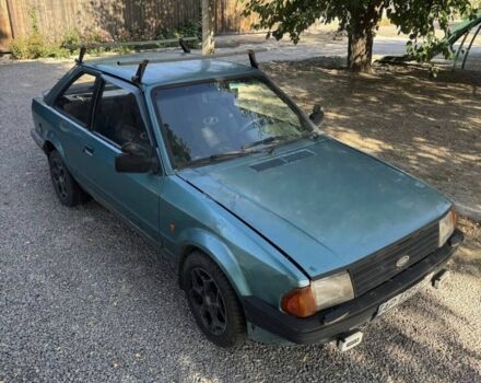 Зеленый Форд Эскорт, объемом двигателя 1.6 л и пробегом 100 тыс. км за 594 $, фото 1 на Automoto.ua