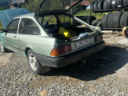 Форд Эскорт 1986 в Ивано-Франковске на Automoto.ua Зеленый Форд Эскорт, объемом двигателя 1.82 л и пробегом 287 тыс. км за 550 $, фото 1 на Automoto.ua