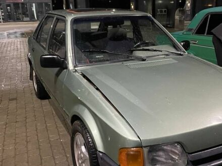 Зеленый Форд Эскорт, объемом двигателя 1.4 л и пробегом 3 тыс. км за 403 $, фото 1 на Automoto.ua