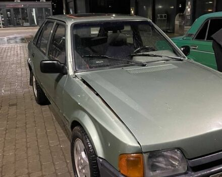 Зеленый Форд Эскорт, объемом двигателя 1.4 л и пробегом 3 тыс. км за 403 $, фото 1 на Automoto.ua