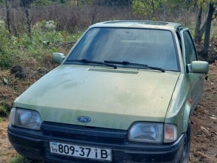 Форд Эскорт 1989 в Черновцах на Automoto.ua Зеленый Форд Эскорт, объемом двигателя 1.3 л и пробегом 200 тыс. км за 450 $, фото 1 на Automoto.ua