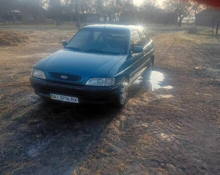 Зеленый Форд Эскорт, объемом двигателя 1.4 л и пробегом 200 тыс. км за 790 $, фото 1 на Automoto.ua
