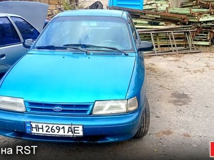 Зеленый Форд Эскорт, объемом двигателя 1.6 л и пробегом 222 тыс. км за 1000 $, фото 1 на Automoto.ua