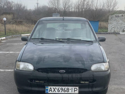 Зеленый Форд Эскорт, объемом двигателя 1.8 л и пробегом 216 тыс. км за 1900 $, фото 1 на Automoto.ua