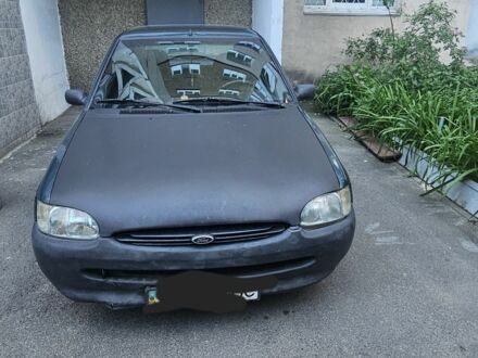 Форд Ескорт 1997 у Белой Церкве на Automoto.ua Зелений Форд Ескорт, об'ємом двигуна 1.3 л та пробігом 300 тис. км за 1930 $, фото 1 на Automoto.ua