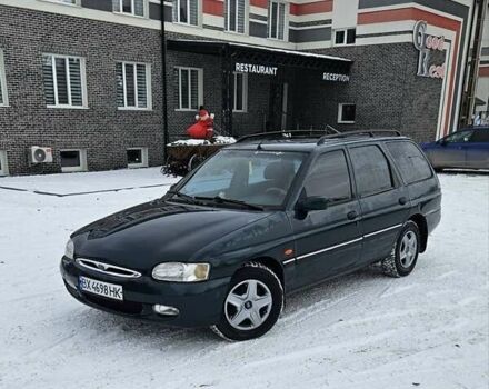 Зелений Форд Ескорт, об'ємом двигуна 1.8 л та пробігом 280 тис. км за 1600 $, фото 1 на Automoto.ua