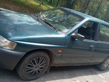 Форд Ескорт 1997 у Корсунь-Шевченковском на Automoto.ua Зелений Форд Ескорт, об'ємом двигуна 0 л та пробігом 10 тис. км за 1250 $, фото 1 на Automoto.ua