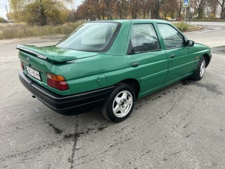 Форд Ескорт 1997 у Чернігові на Automoto.ua Зелений Форд Ескорт, об'ємом двигуна 1.6 л та пробігом 200 тис. км за 1000 $, фото 1 на Automoto.ua