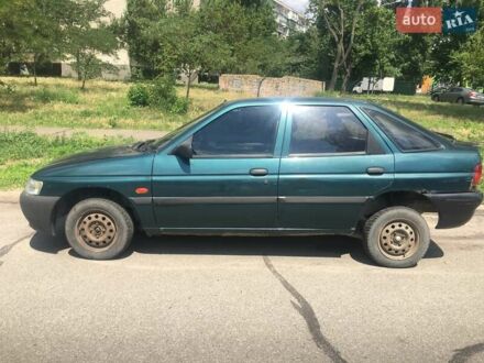 Форд Ескорт 1997 у Києві на Automoto.ua Зелений Форд Ескорт, об'ємом двигуна 1.3 л та пробігом 132 тис. км за 900 $, фото 1 на Automoto.ua