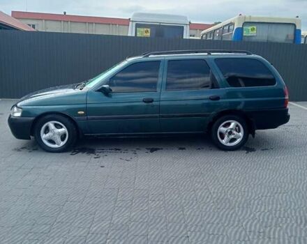 Зеленый Форд Эскорт, объемом двигателя 1.75 л и пробегом 760 тыс. км за 1850 $, фото 1 на Automoto.ua