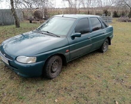 Зеленый Форд Эскорт, объемом двигателя 1.6 л и пробегом 300 тыс. км за 2200 $, фото 1 на Automoto.ua