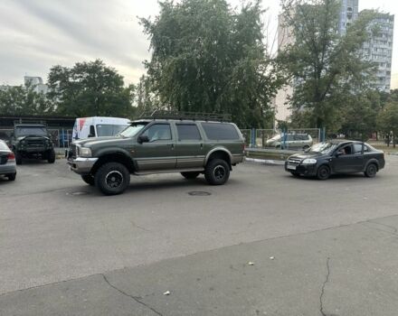 Зелений Форд Екскурсія, об'ємом двигуна 7.3 л та пробігом 333 тис. км за 28000 $, фото 4 на Automoto.ua