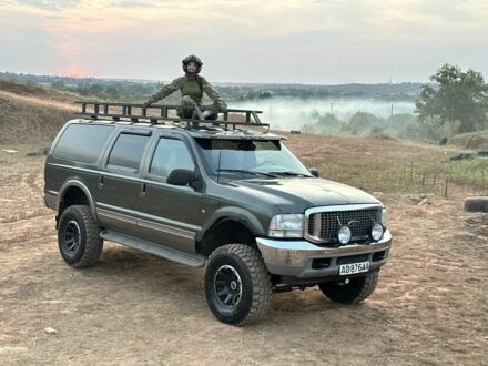 Форд Екскурсія 2000 у Києві на Automoto.ua Зелений Форд Екскурсія, об'ємом двигуна 7.3 л та пробігом 333 тис. км за 17200 $, фото 1 на Automoto.ua