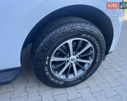 Форд Экспедиция 2019 в Ровно на Automoto.ua Белый Форд Экспедиция, объемом двигателя 3.5 л и пробегом 157 тыс. км за 26000 $, фото 45 на Automoto.ua