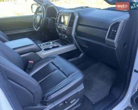 Форд Экспедиция 2019 в Ровно на Automoto.ua Белый Форд Экспедиция, объемом двигателя 3.5 л и пробегом 157 тыс. км за 26000 $, фото 17 на Automoto.ua