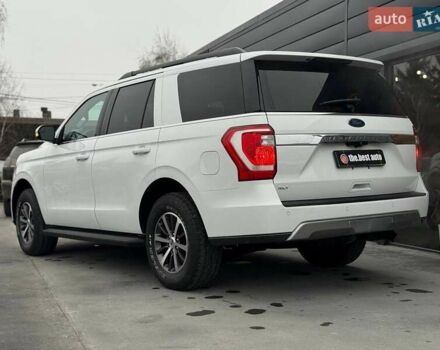 Белый Форд Экспедиция, объемом двигателя 3.5 л и пробегом 157 тыс. км за 26300 $, фото 4 на Automoto.ua
