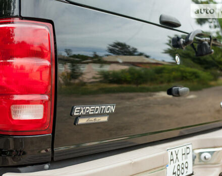 Черный Форд Экспедиция, объемом двигателя 5.4 л и пробегом 380 тыс. км за 11000 $, фото 48 на Automoto.ua