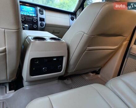 Форд Экспедиция 2016 в Киеве на Automoto.ua Черный Форд Экспедиция, объемом двигателя 3.5 л и пробегом 233 тыс. км за 22500 $, фото 7 на Automoto.ua